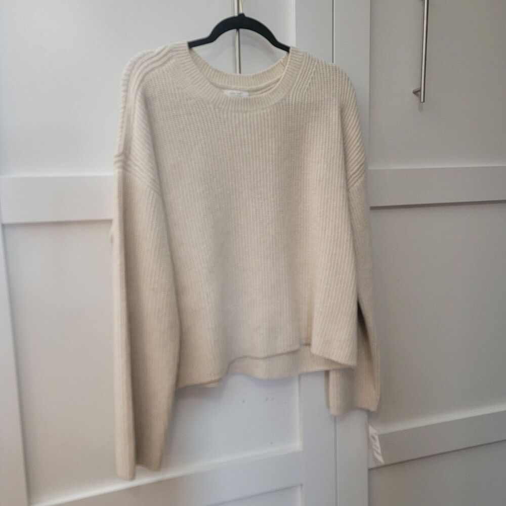 0n 34th Cream Sweater Size XL